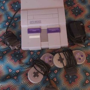 Super Nintendo with 2 controllers